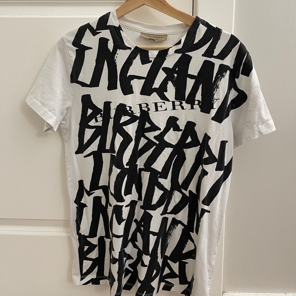 Burberry Tshirt